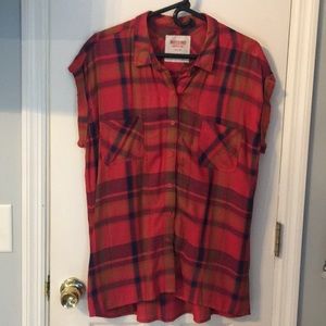 Women’s plaid top